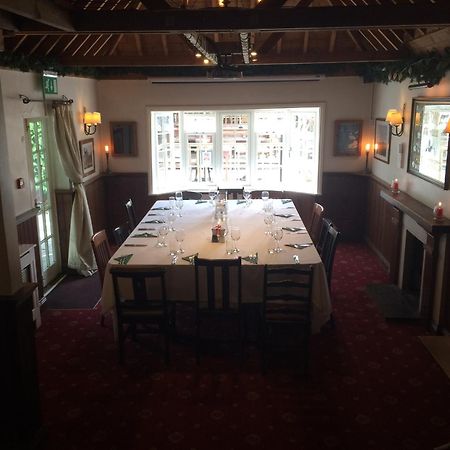 The Wheatsheaf Inn Cuckfield Εξωτερικό φωτογραφία