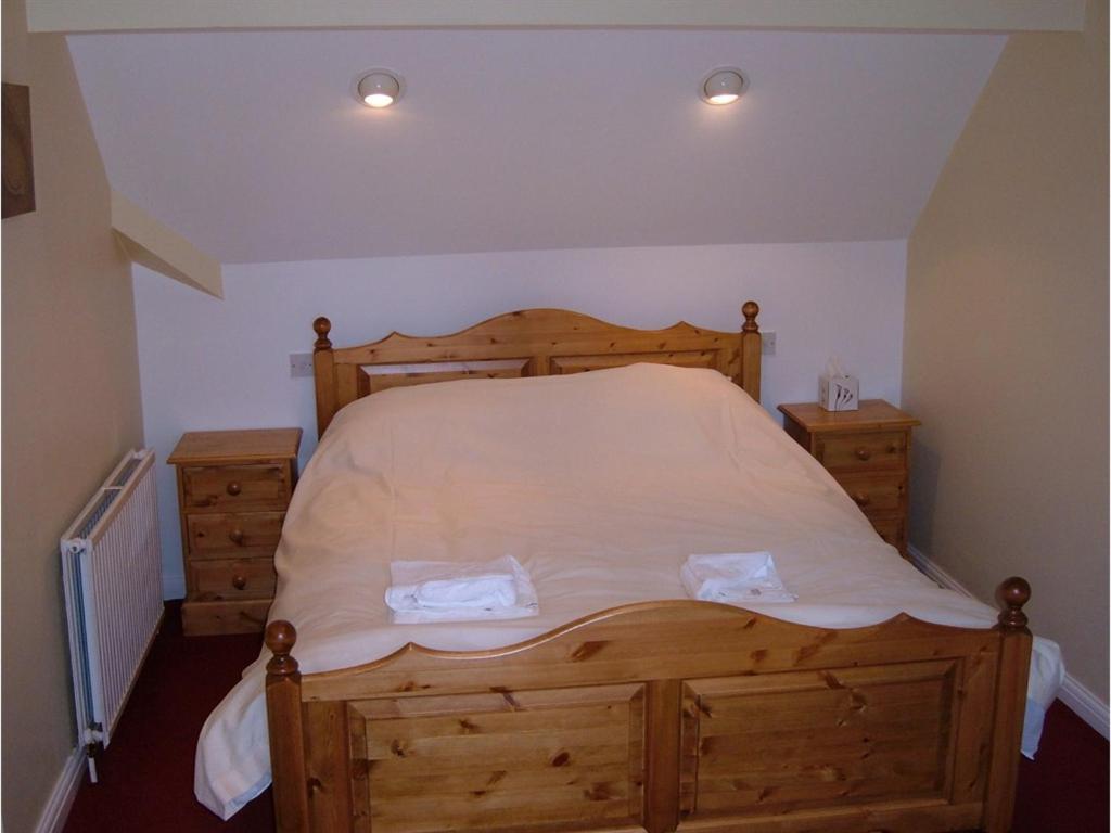 The Wheatsheaf Inn Cuckfield Δωμάτιο φωτογραφία